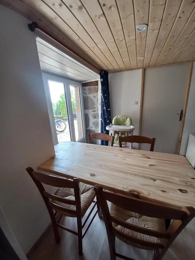 La Maison De Valerie Quezac  Holiday home